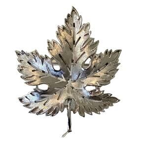 Vintage Crown Trifari Silver Maple Leaf Brooch